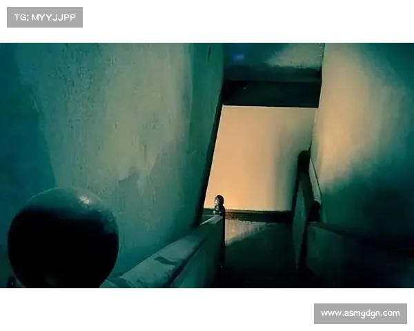 地铁惊魂背后的智慧与恐惧交织探秘:揭开城市地下迷雾中的神秘面纱 地铁惊魂背后的智慧与恐惧交织探秘:揭开城市地下迷雾中的神秘面纱