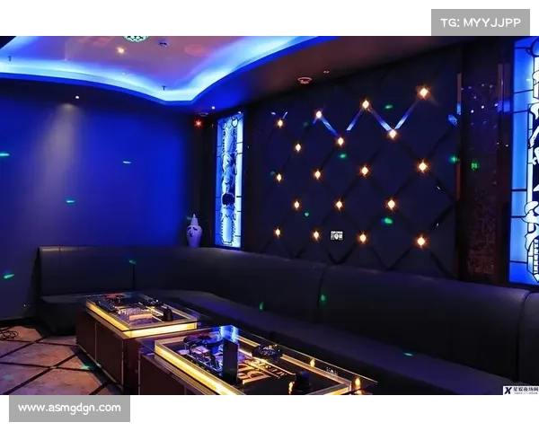 走进火焰玻璃的奇幻世界探索艺术与技巧交融的璀璨魅力